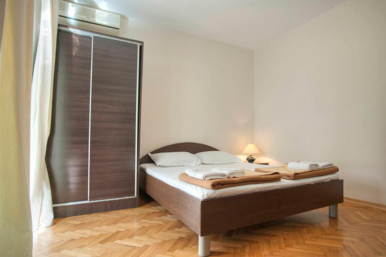 Mandir Apartments - Center บุดวา ภายนอก รูปภาพ