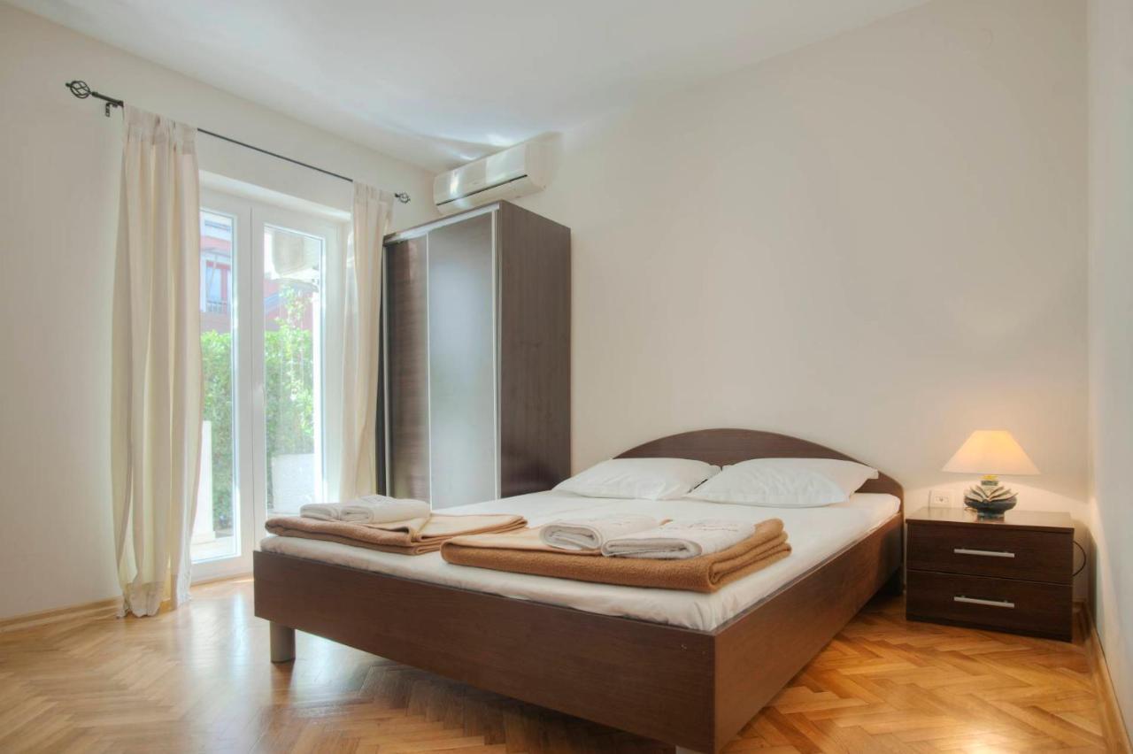 Mandir Apartments - Center บุดวา ภายนอก รูปภาพ